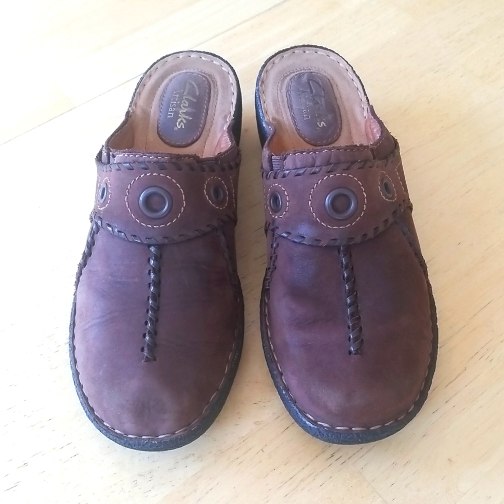 Clogs - Picture 1 of 5